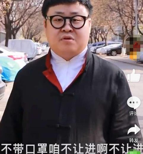 打篮球背影照片(61岁毕福剑近况曝光,与年轻小伙大战篮球,一连投4球背影潇洒)