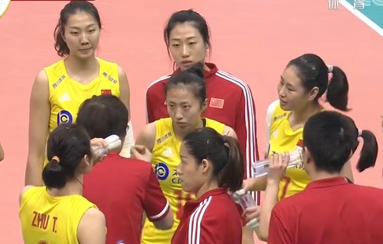 评价中国女排世界杯夺冠(中国女排10夺世界冠军!人民日报用1个字来点评,霸气十足)