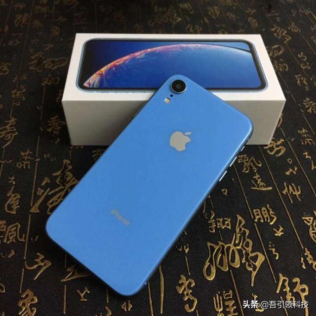 买iPhone（买iphone13还是12）