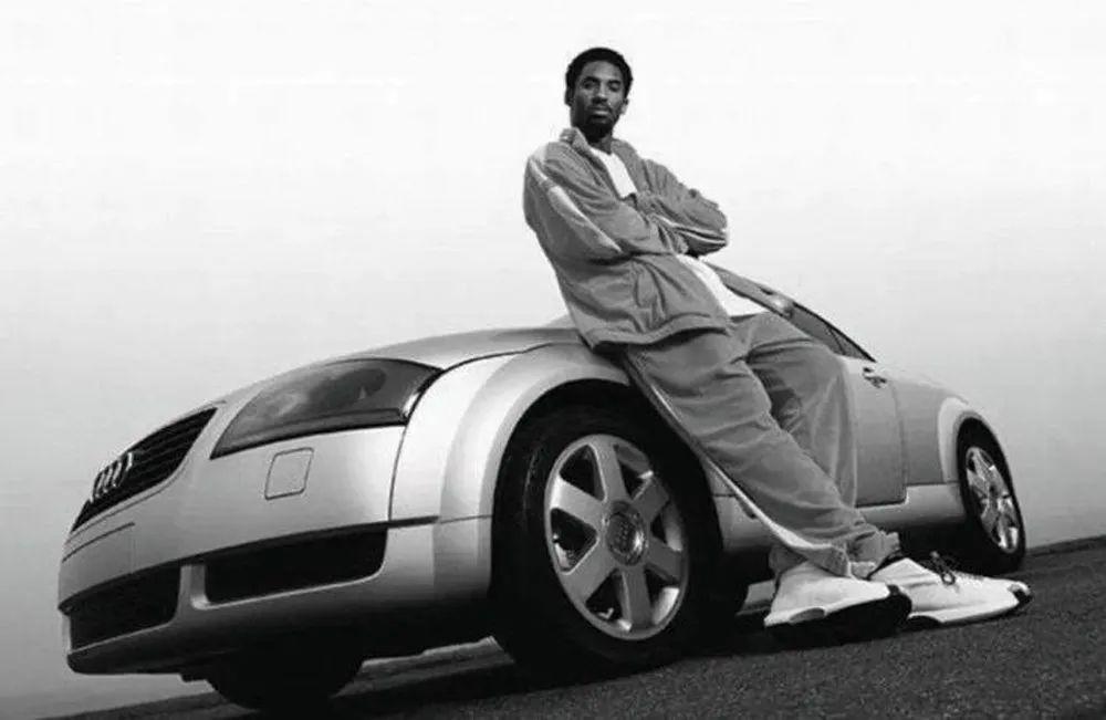 科比上脚过的球鞋（为何拒绝上脚第三代个人签名鞋？科比阿迪达斯时期球鞋全盘点）