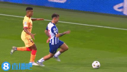 奥布拉克扑单刀（半场-马竞防线多次被打穿0-2落后波尔图 奥布拉克两扑单刀）