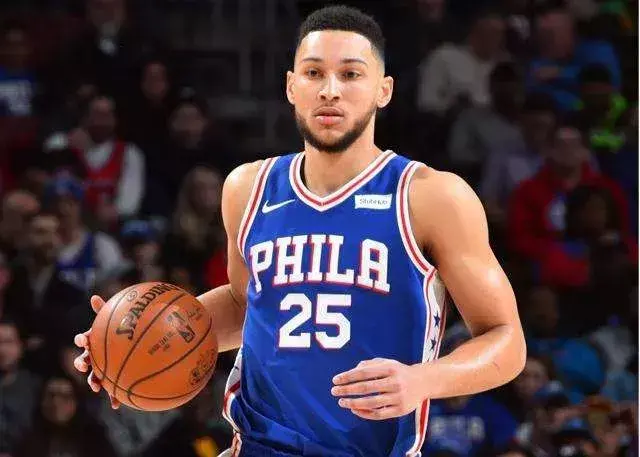 西蒙斯不打世界杯(西蒙斯为何退出世界杯,如今答案揭晓了,看来是想赚这3300万)