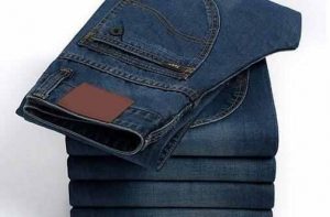 新买的牛仔裤怎么洗不掉色（新买的牛仔裤怎么洗不掉色最有效的方法）-华海博客