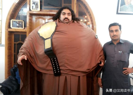 世界足球之乡景哪里（猜国家：绿巨人、世界足球之都、愁眉苦脸的新娘）