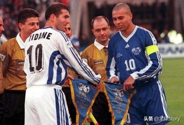 98年世界杯巴西主力阵容(「重述历史」1998年世界杯的巴西队,罗纳尔多一个人的巴西队)