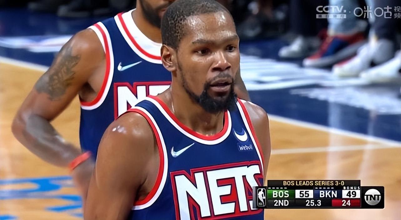 篮网对凯尔特人在线观看（绿军4-0篮网！塔图姆29+5，赛后杜兰特走到场边，一把抱住塔图姆）