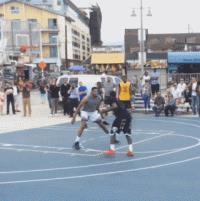 美国篮球教授中国打架(职业球员对上街球手会怎样?教授险些打架,科比完爆街球高手!)