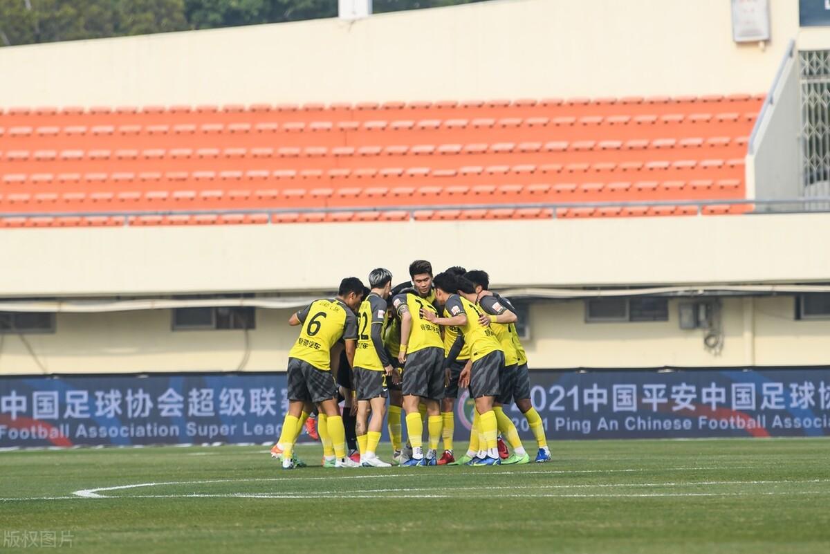 中超扩军后升降级名额大增（中超扩军后降级名额至少增加0.5个！津媒：广州队基本锁定其中1个）