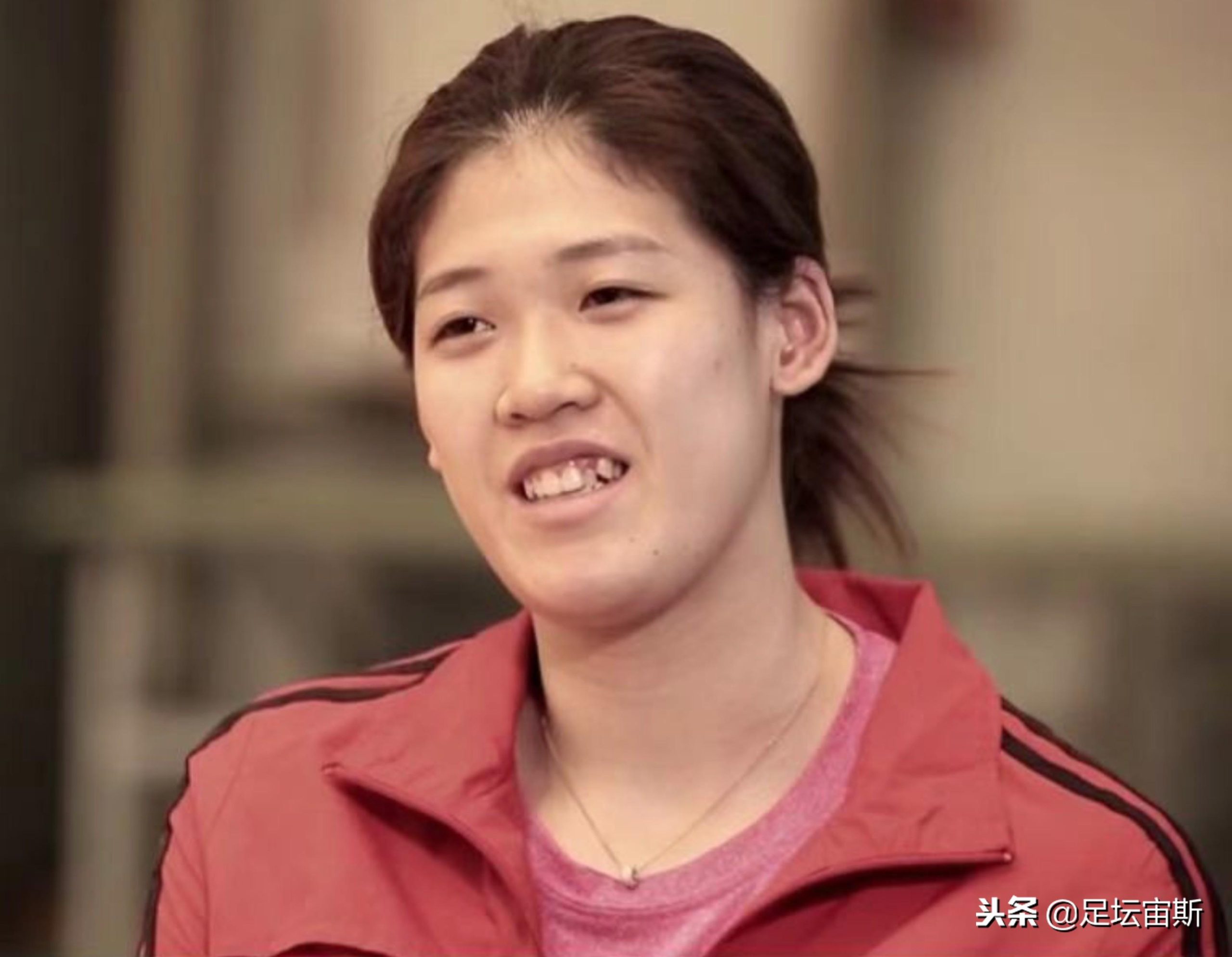 女排输了为什么李盈莹哭的最难过（李盈莹遭批评曾向郎平道歉！遇困难多次崩溃痛哭 自揭软肋很痛苦）