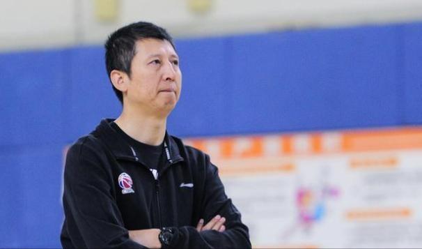 十九年共15位教练（盘点中国男篮历任主教练，从钱澄海到尤纳斯，哪个水平比较高？）