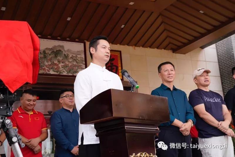 疯狂的足球101 1000等于几(院线电影《疯狂的足球》今日在青州开机)