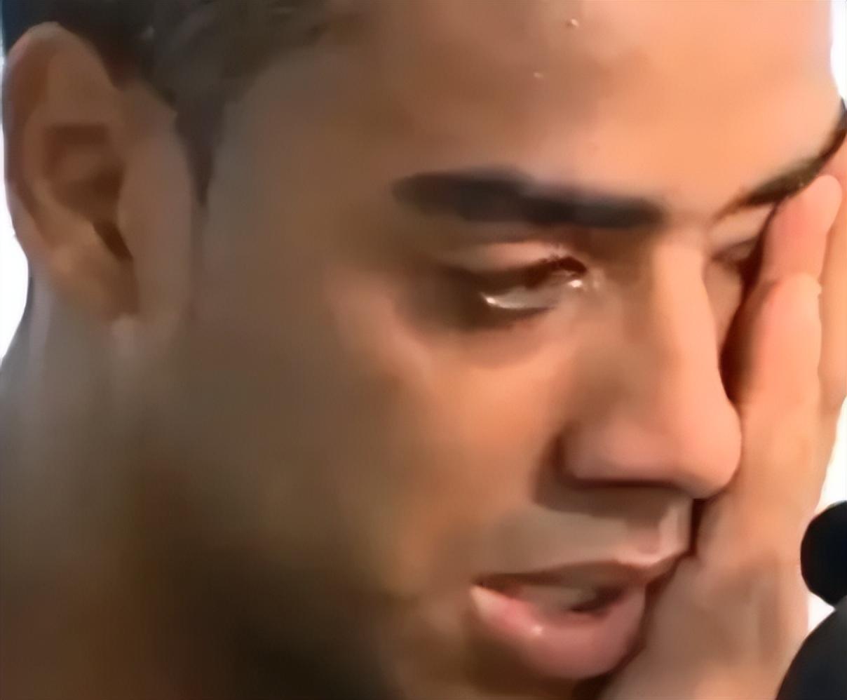 本月三位球员开启留洋是利好（恭喜！又有三名球员成功留洋，亚洲杯期待国足大放异彩）