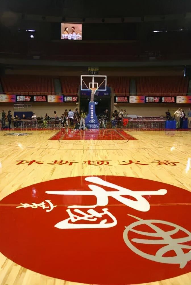 篮球场大约有多大(打了这么久篮球 你知道篮球场标准尺寸是多少吗)