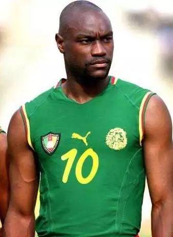 法国队1994世界杯球衣合影（世界杯经典球衣图鉴 哪一件是你的青春？）