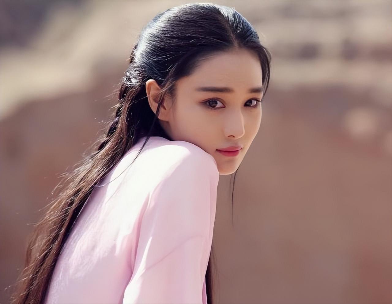 中国女星世界杯（“一嫁改命”张馨予，从“全网黑”到“最美军嫂”，她经历了什么）