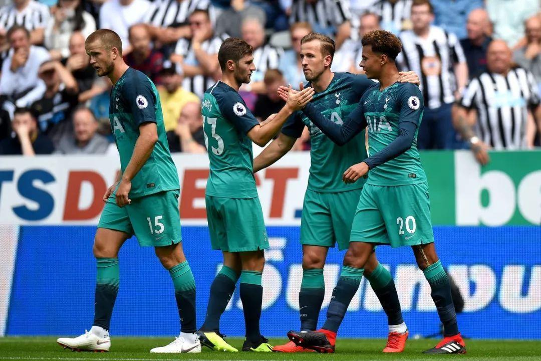 曼联对ac米兰比赛时间2022（3／12周日2场精彩赛事分享；曼联VS热刺 AC米兰 VS 恩波利）