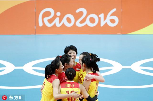 历届中国女排夺冠(回顾中国女排军团三次奥运登巅峰! 感动中国曾9夺世界冠军)