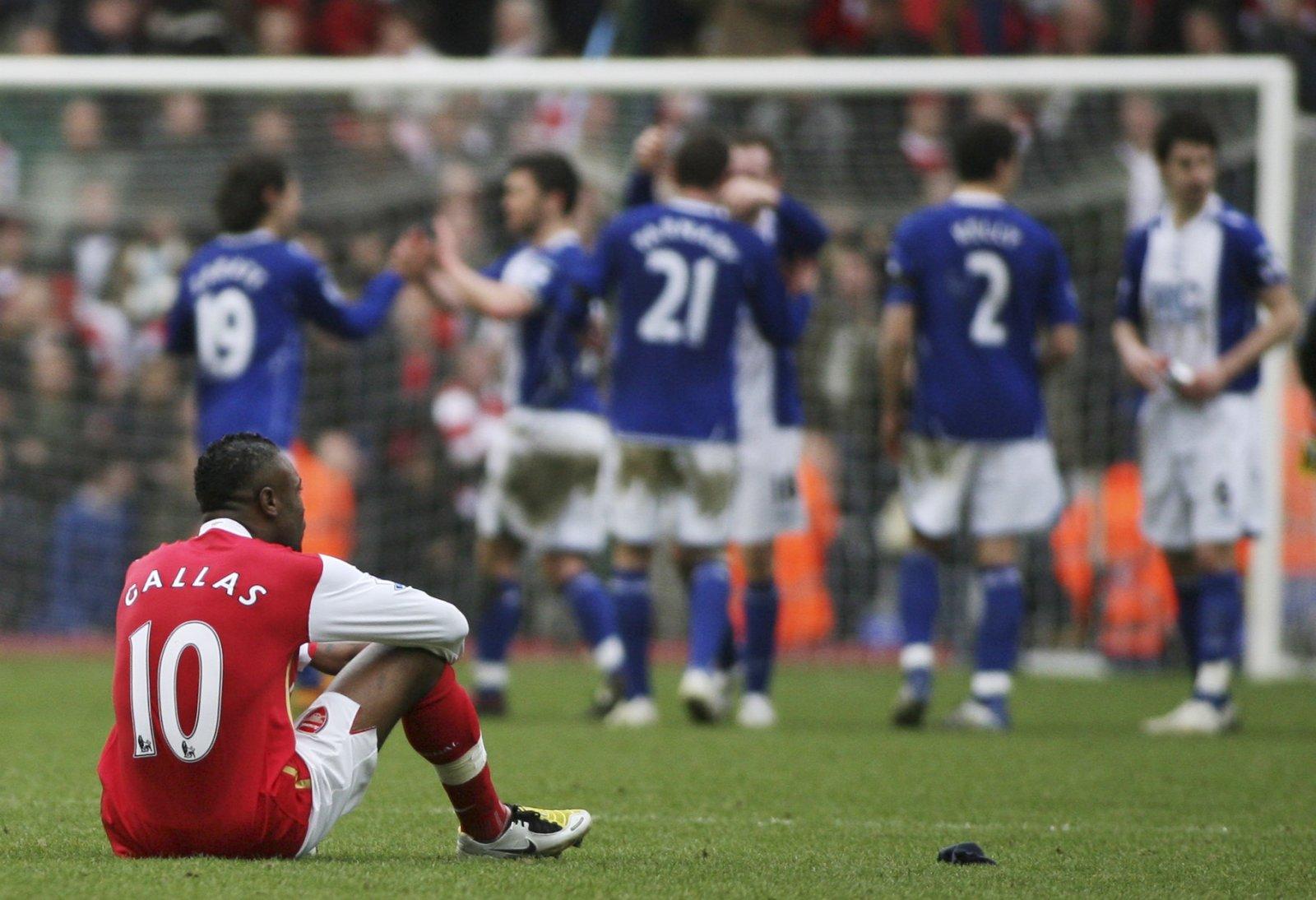 新到皇马的拉斯迪亚拉穿几号球衣(都想当核心,从后腰到门将,这些防守球员都穿过10号球衣)