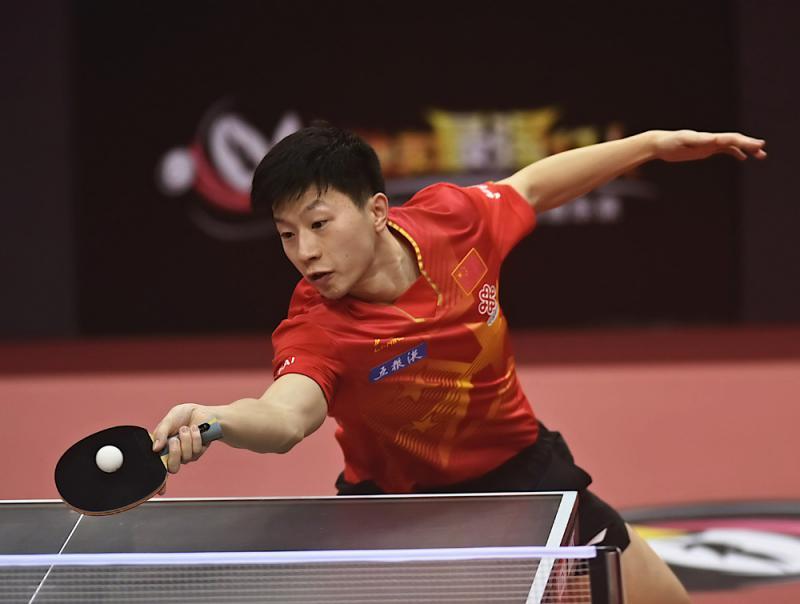 乒乓球怎么判定该谁发球（初学乒乓球业余球友如何接好发球，判断来球长短和旋转其实很简单）