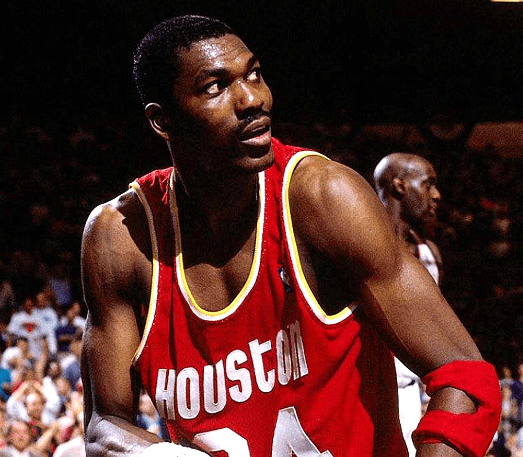 nba有哪些防守系统（美媒评NBA历史最佳防守5人组，邓肯无缘，球迷：这阵容保底6连冠）