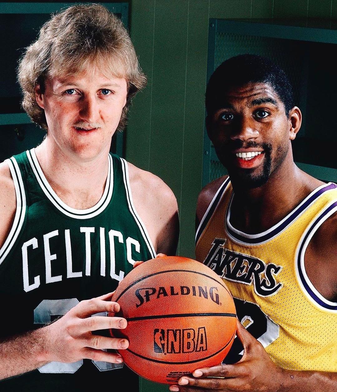 斯伯丁篮球83系列(两次成为nba官方用球,威尔胜到底什么来头?乔丹罗斯代言过它)