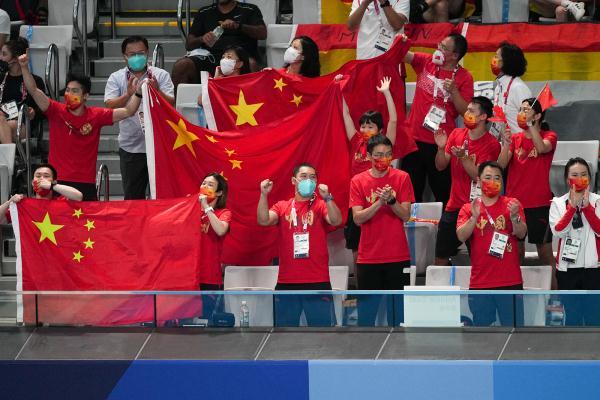 奥运女子10米跳水比赛跳几次（英雄出少年！3次满分，全红婵惊艳十米跳台）