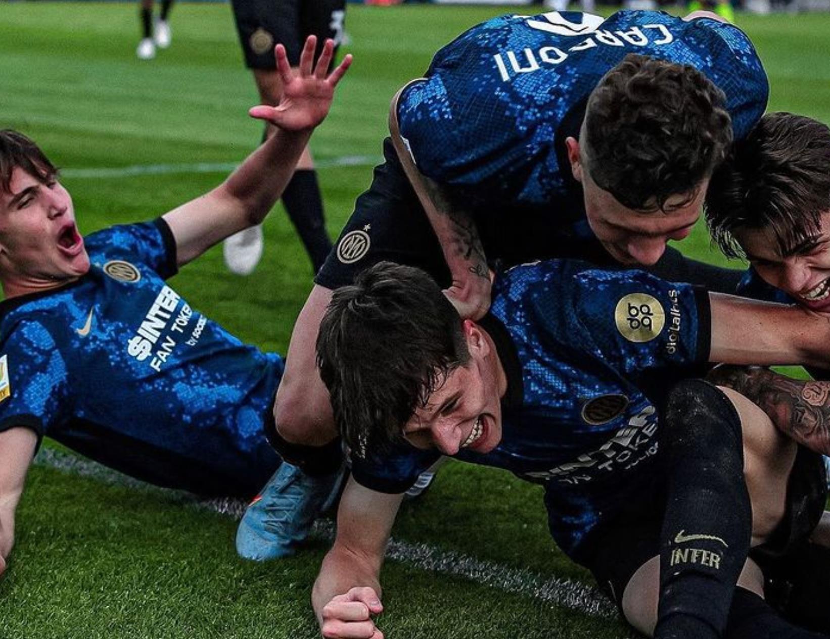 国米两兄弟新星集体入选阿根廷队(国米小角色引发两豪门哄抢 幕后功臣诠释何谓蓝黑真忠烈)