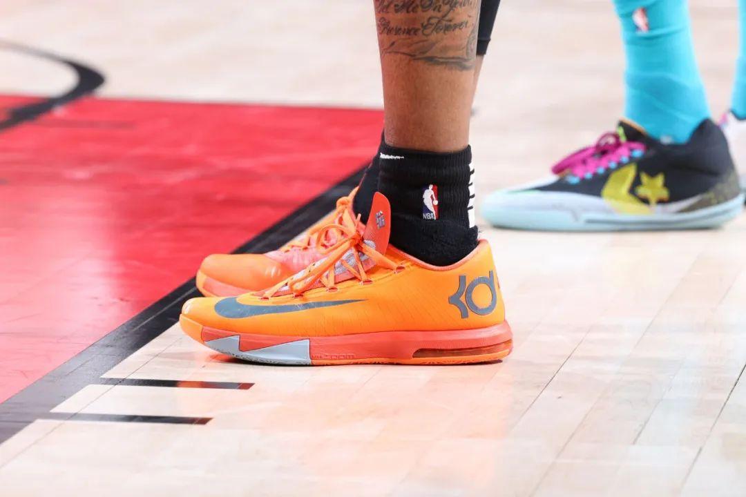 耐克篮球鞋都有哪些明星款(莫兰特、维金斯NBA明星球员季后赛穿了哪些Nike乔丹篮球鞋?)