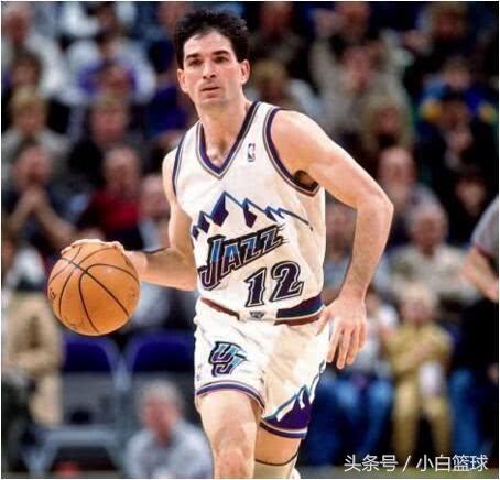 为什么nba都穿短的紧身裤(风靡一时的短裤为何在NBA消失?嘻哈风为诱因,乔丹推波助澜)