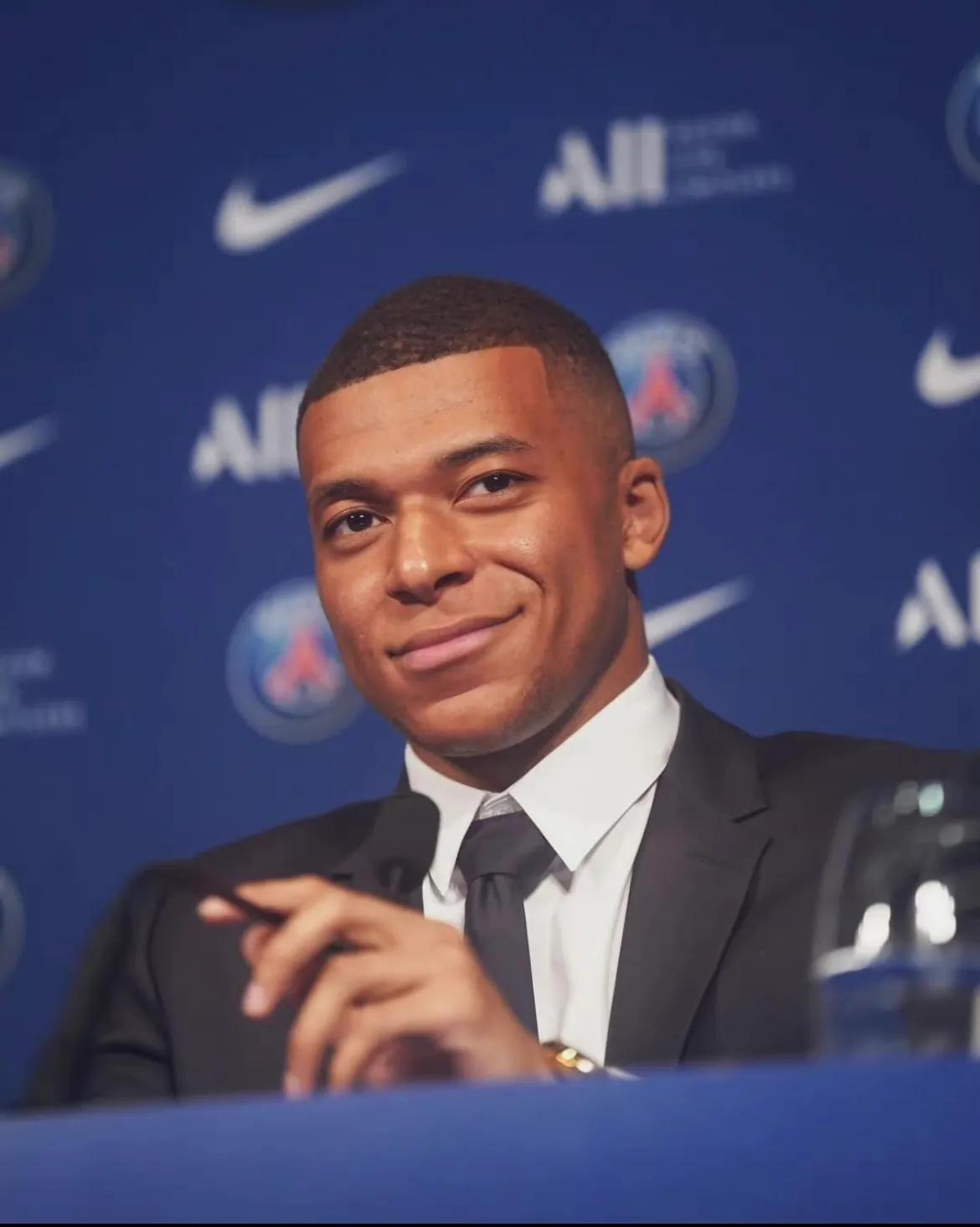 2022现役足球明星排名前十名(2022世界杯四大天王出炉!大力神杯静待世纪球王诞生……)