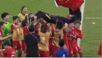 中国女足赢过世界冠军吗(奇迹!中国女足夺冠:3次逆风,3次翻盘,亚洲杯第9冠,膜拜)