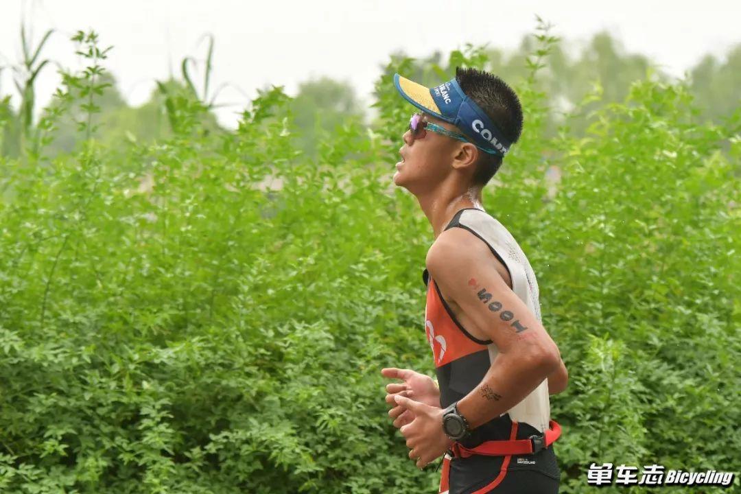 铁人三项赛用什么自行车(玩铁三一定要骑铁三车?)