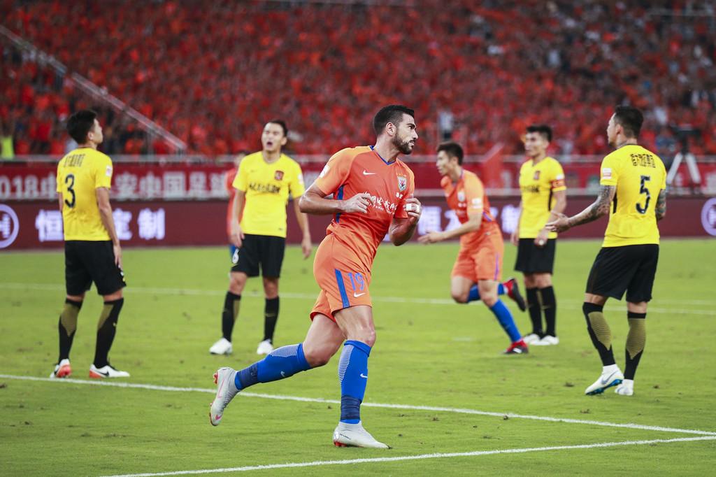 山东鲁能直播免费观看（PP体育高清直播恒大VS鲁能 李霄鹏欲取天河首胜 谁来顶替保利尼奥）