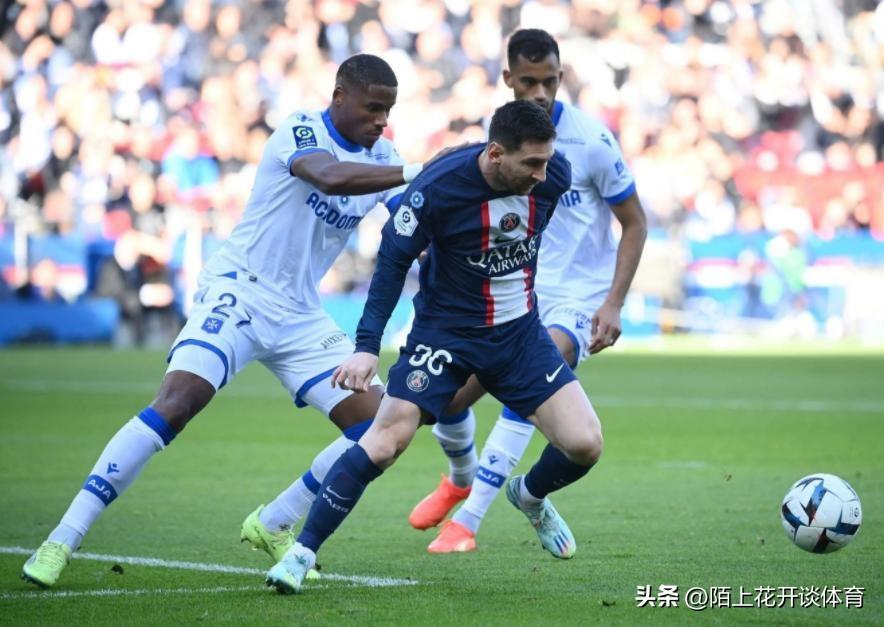 2018世界杯目前比分图（梅西精确制导+中柱，进球留给世界杯！大巴黎5-0，C罗喜笑颜开）