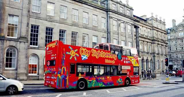 英国机票怎么买（英国机票怎么买便宜）