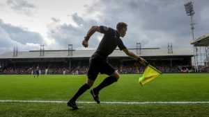 足球直播怎么识别球员（“半自动越位识别”系统亮相足坛，未来再也没有越位误判？）-华海博客