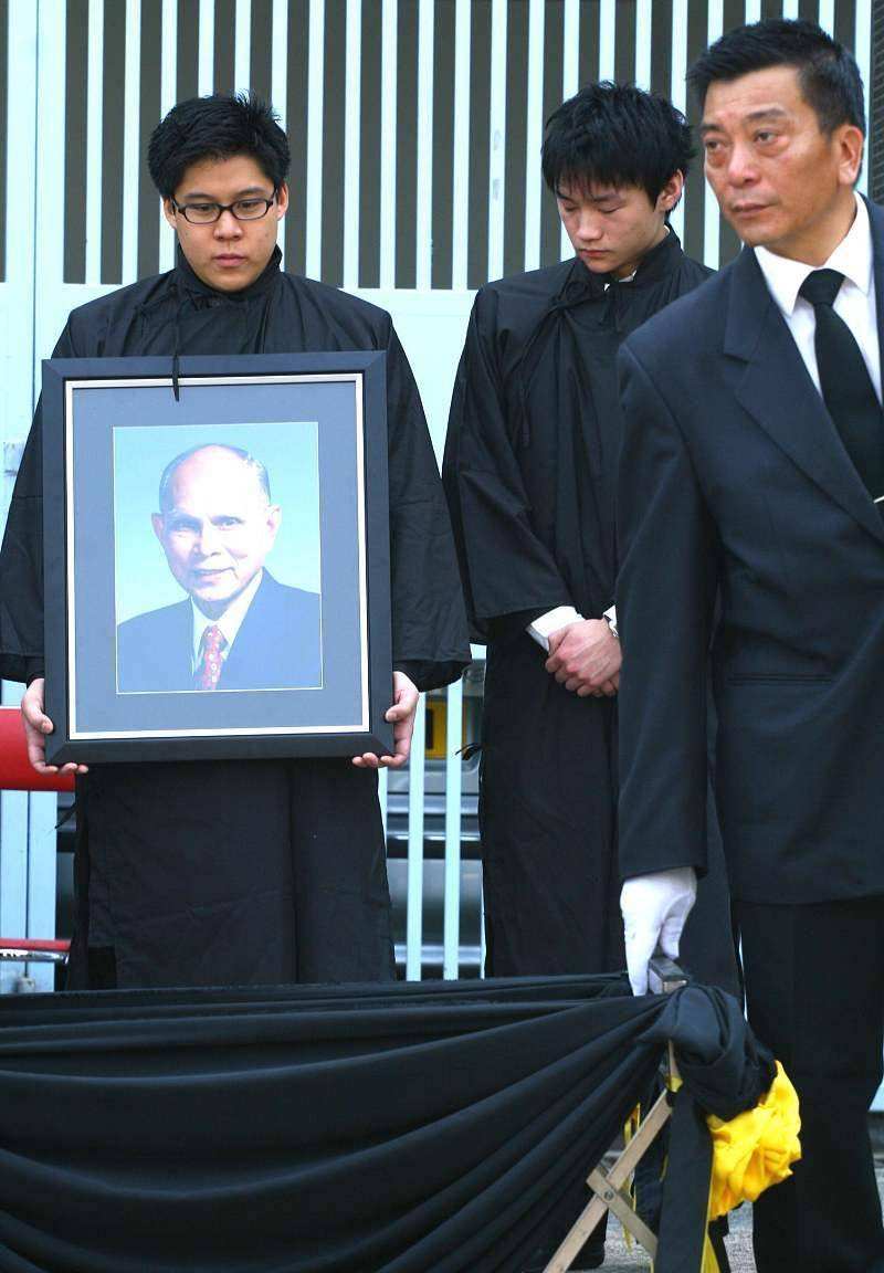 中国足球进入世界杯是哪一年进球数（2002年中国男足打入世界杯，大功臣不仅是米卢，还有香港的霍英东）