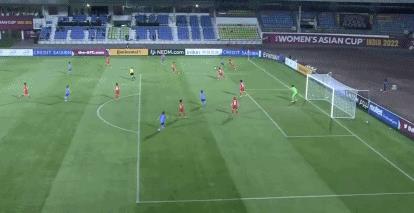 2019年女足世界杯任意球（亚洲杯-王珊珊绝平朱钰神勇中国女足点球战6-5日本，决赛会师韩国）