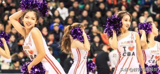 cba外国啦啦队（揭开真相，CBA拉拉队和NBA有什么区别？你更喜欢她们谁？）