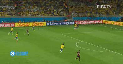 14年什么时候世界杯（历史上的今天：世界杯半决赛巴西1-7德国，遭遇队史最惨痛失利）