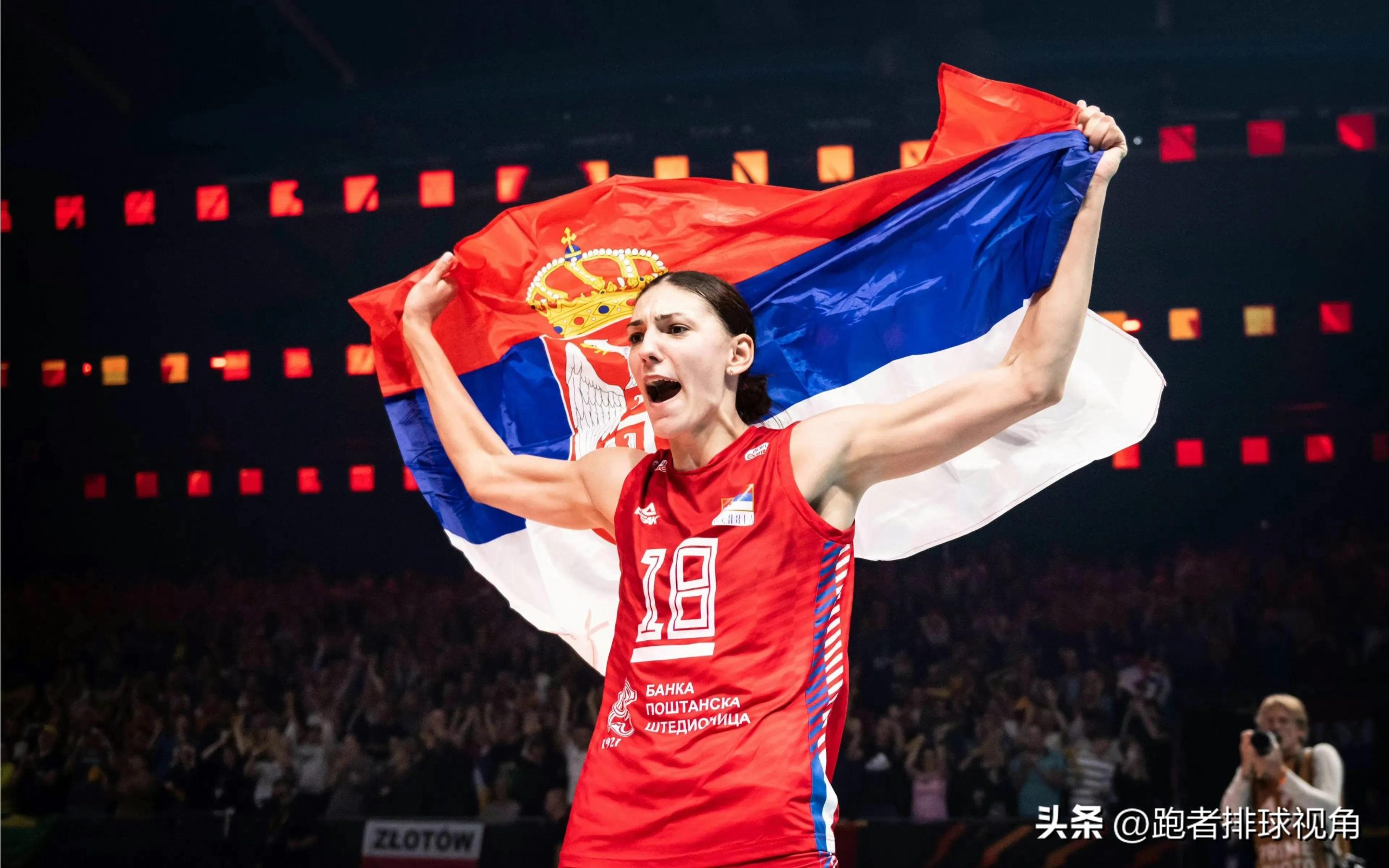 中国女排国际比赛后能挣多少钱（塞尔维亚女排夺冠，每人再获3万奖励，中国企业也出资，帮助发展）