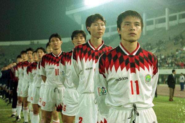 1997年国足名单（5胜1平0败绩！不靠归化的最强国足：那年却倒在一桩惨案之下）