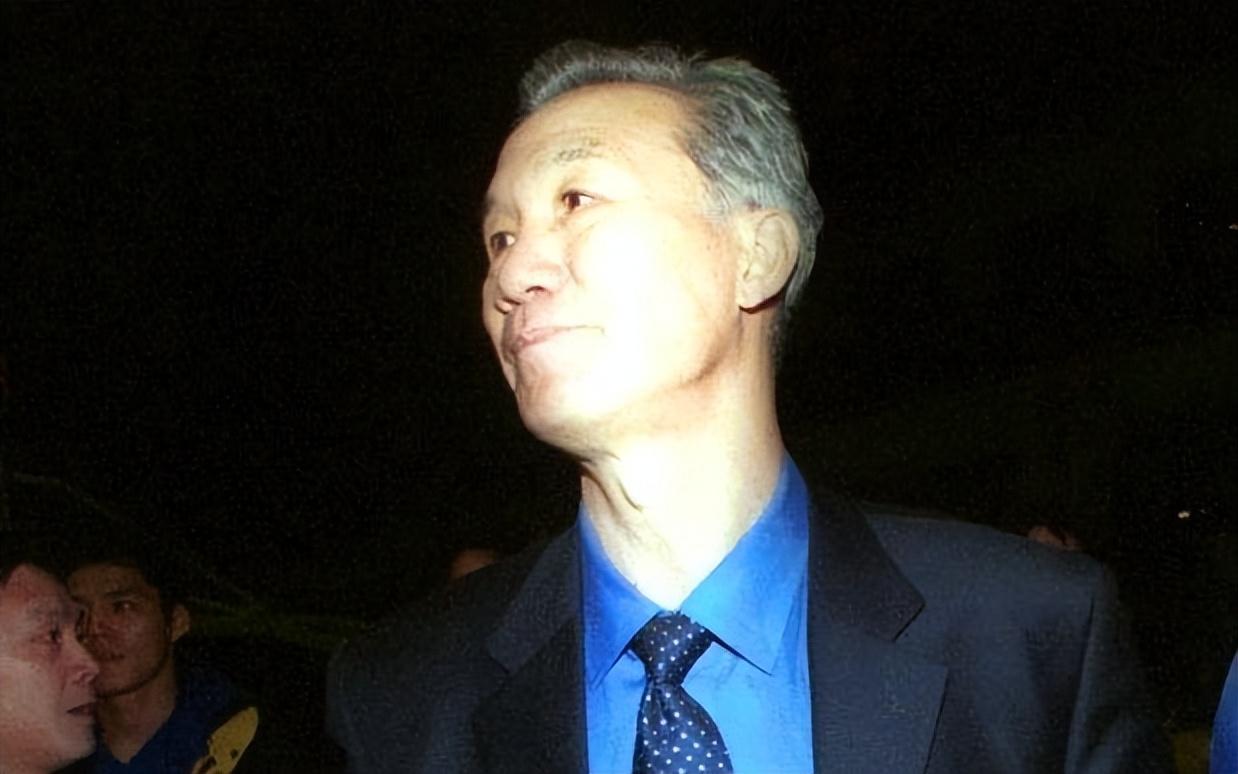 十九年共15位教练（盘点中国男篮历任主教练，从钱澄海到尤纳斯，哪个水平比较高？）