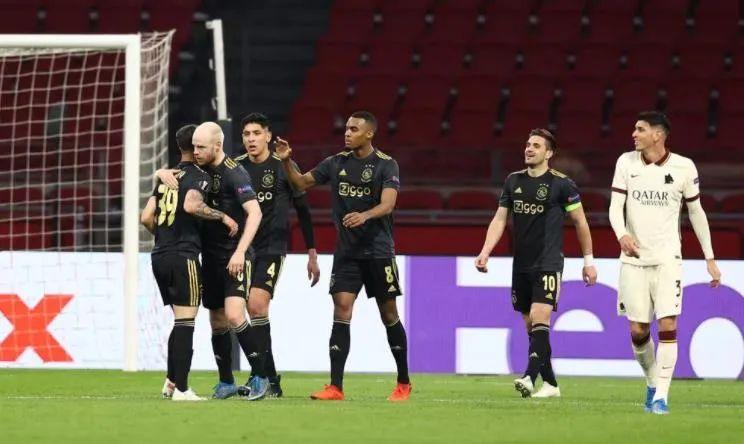 罗马终止阿贾克斯24场不败（1-0到1-2，逆转！欧冠4冠王被绝杀，24场不败纪录遭终结）