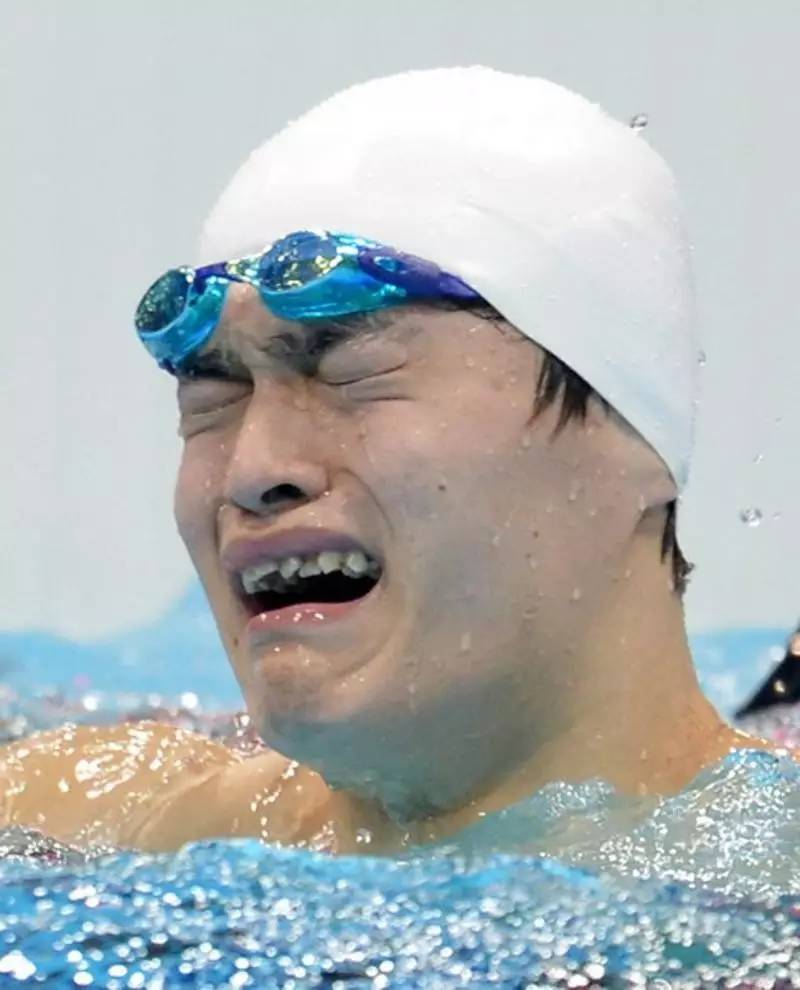 孙杨事件到底是怎么回事（孙杨的“毁灭史”：从“国民偶像”到惨被禁赛，他经历了什么？）