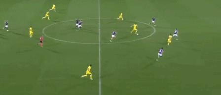 佛罗伦萨vs国际米兰（意甲-约维奇绝平姆希塔良反绝杀 劳塔罗2射1传 国米4-3险胜佛罗伦萨）