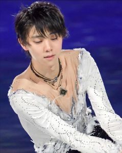 优雅身姿成就传奇（羽生结弦：王者落幕，用身姿书写冰面上的美丽传奇）-华海博客