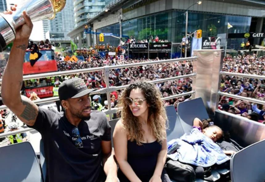 17年伦纳德数据（伦纳德生涯合同盘点，4份合同为3队效力，70%出勤率赚2.8亿）