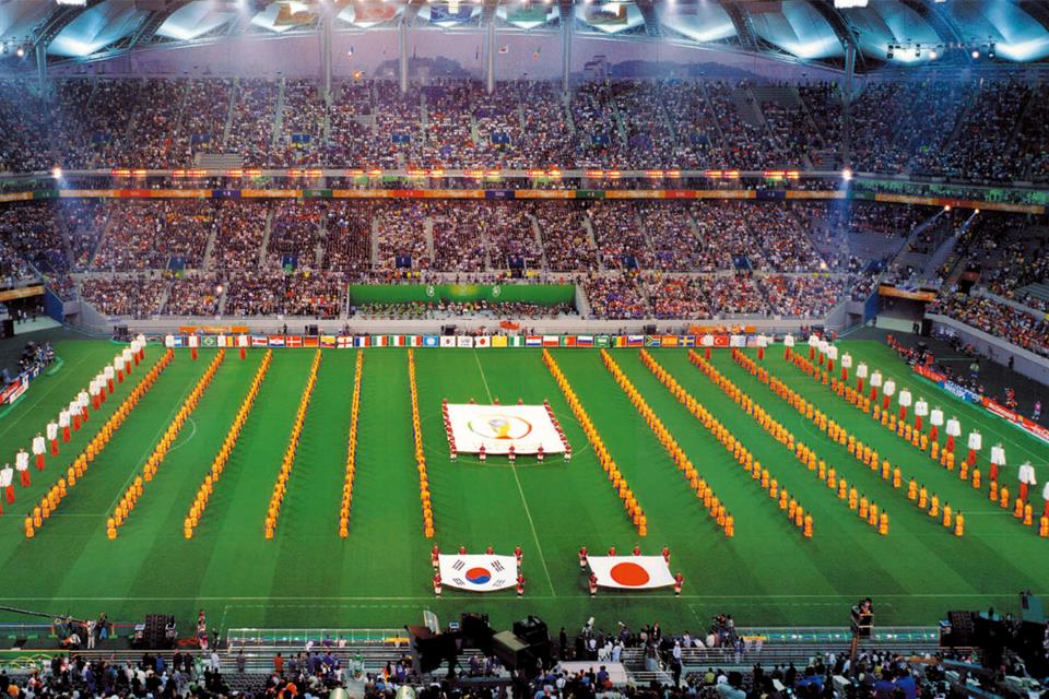 足球英杰豆瓣（从Netflix 高分剧《足球英杰》中看足球对社会的影响）