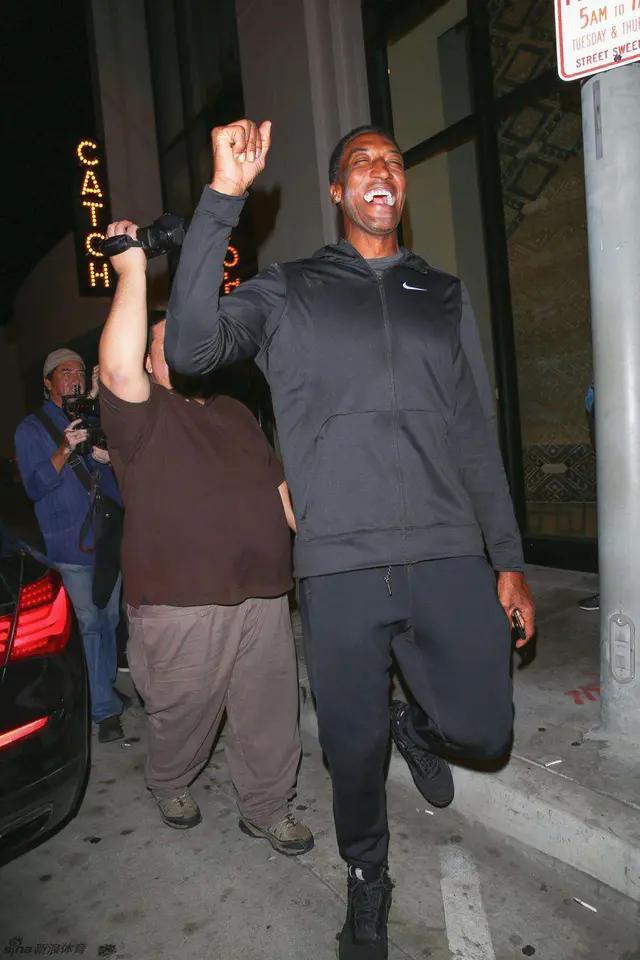 他的女友皮蓬前妻拉尔萨有多少呢(皮蓬终于离婚了!已有8个孩子,前妻婚内多次出轨并加入成人行业)